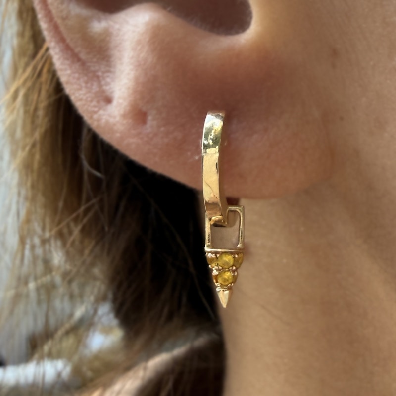 Robinson Pelham Single Orb Hoop Yellow Gold