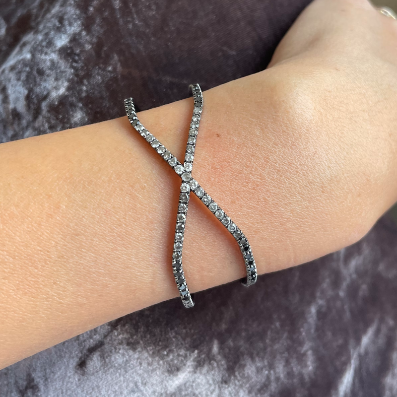 Eva Fehren Ombré Diamond Shorty 'X' Cuff Bracelet