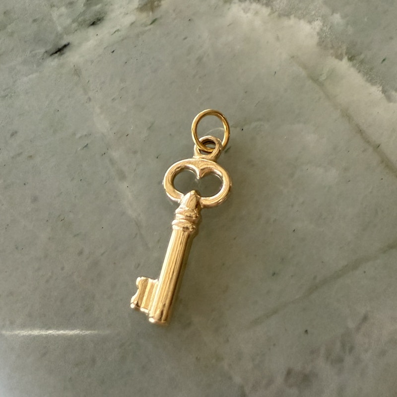 Vintage 14k Yellow Gold Key Pendant