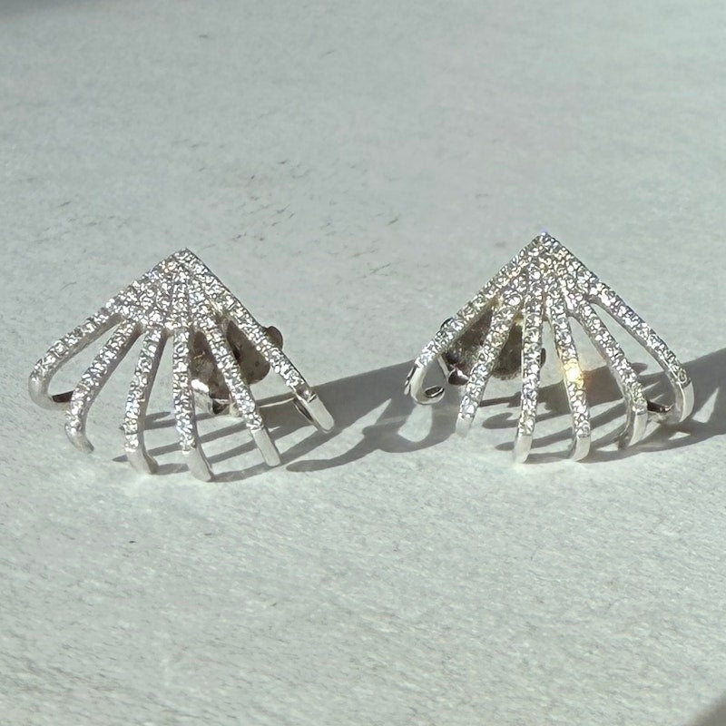 Shy Creation 14k White Gold Six Burst Cuff Huggie Earrings