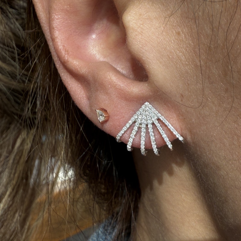 Shy Creation 14k White Gold Six Burst Cuff Huggie Earrings