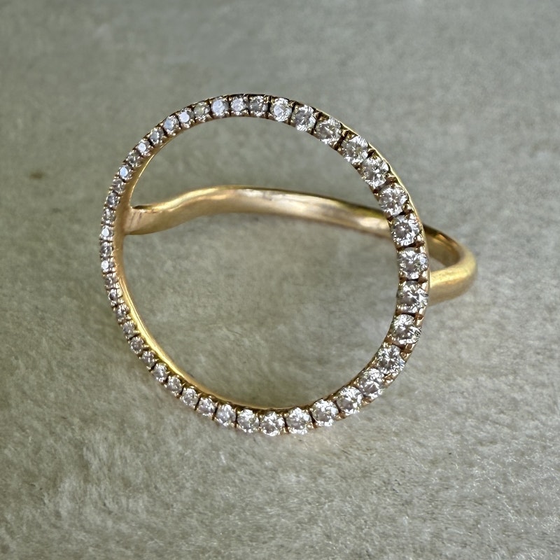 14k Yellow Gold Open Circle Diamond Ring