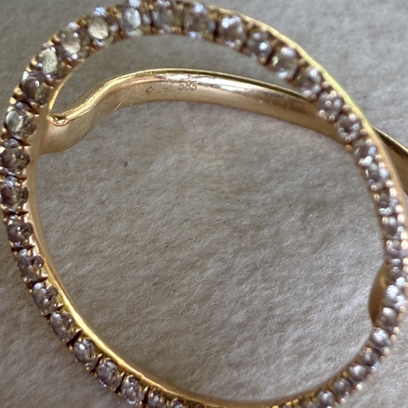 14k Yellow Gold Open Circle Diamond Ring