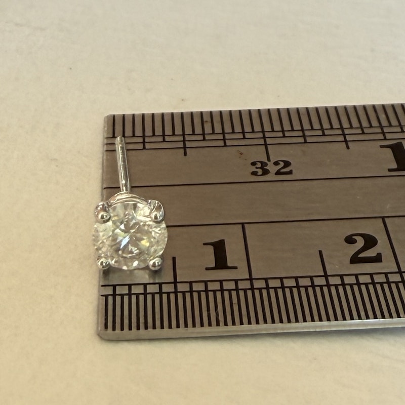 Platinum Diamond Stud Earrings 1ctw