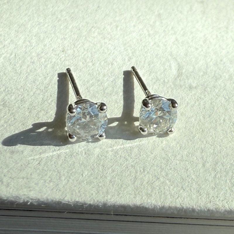 Platinum Diamond Stud Earrings 1ctw