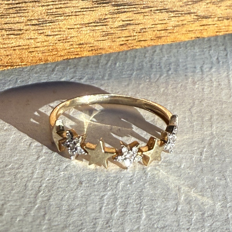 14k Yellow Gold Diamond Star Ring