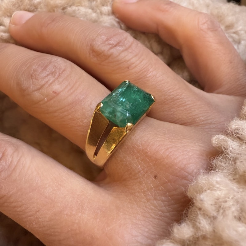 Vintage 18k Yellow Gold Emerald Cut Emerald Ring