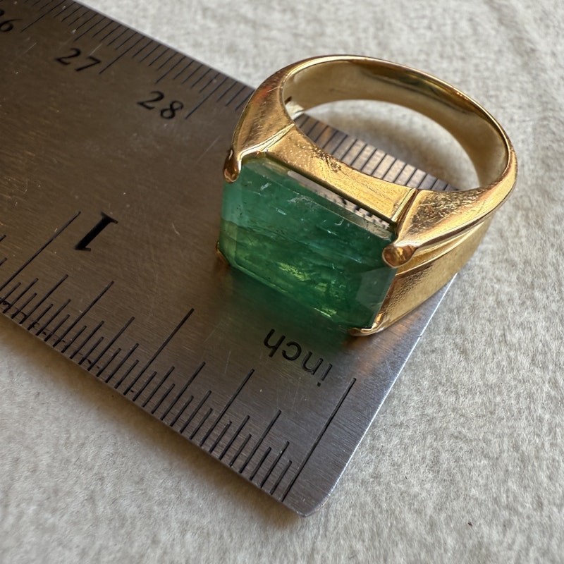 Vintage 18k Yellow Gold Emerald Cut Emerald Ring