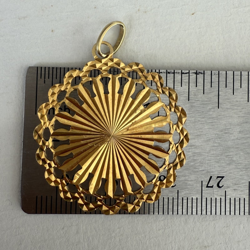 14k Yellow Gold Fluted Round Disc Pendant