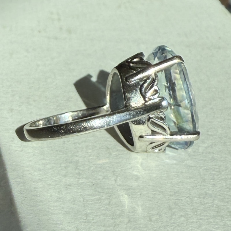 Vintage 14k White Gold Oval Mystic Topaz Cocktail Ring