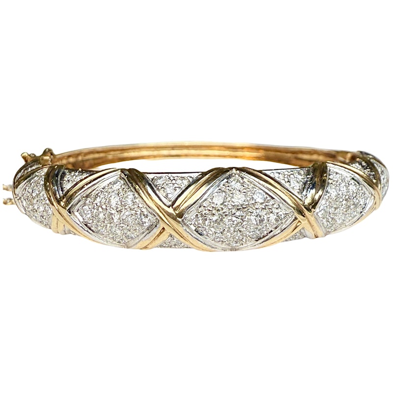 14k Two-Tone Diamond Crisscross Pavé Hinged Bangle