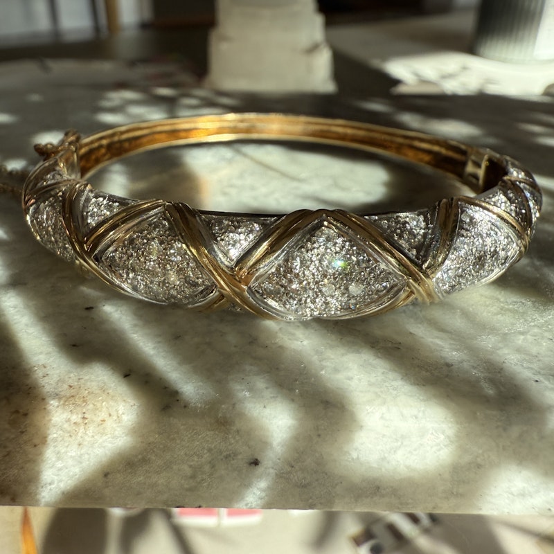 14k Two-Tone Diamond Crisscross Pavé Hinged Bangle
