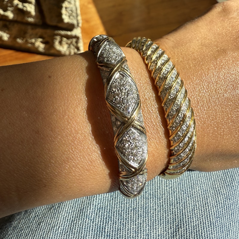 14k Two-Tone Diamond Crisscross Pavé Hinged Bangle
