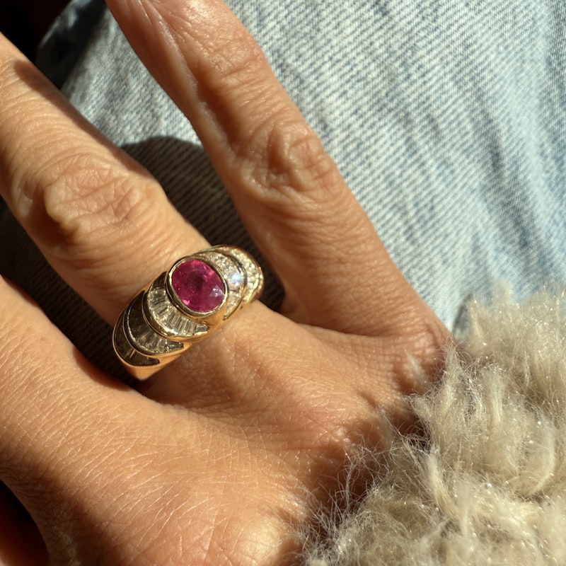 14k Yellow Gold Oval Ruby Diamond Ring
