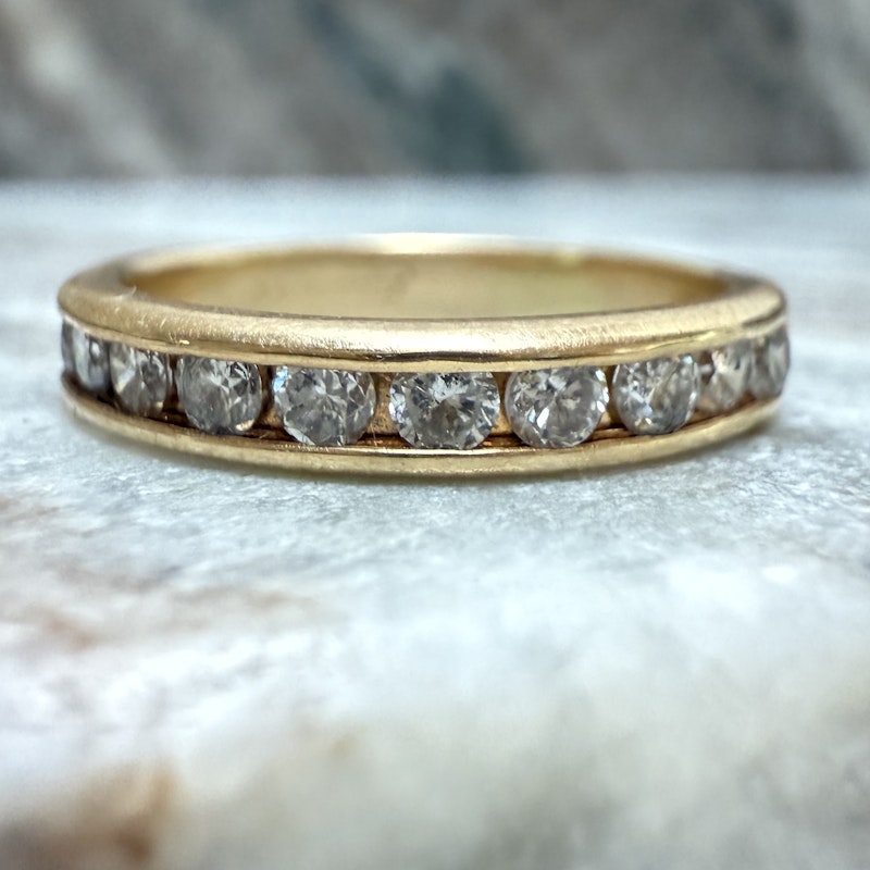 14k Yellow Gold Round Cut Diamond Band Ring