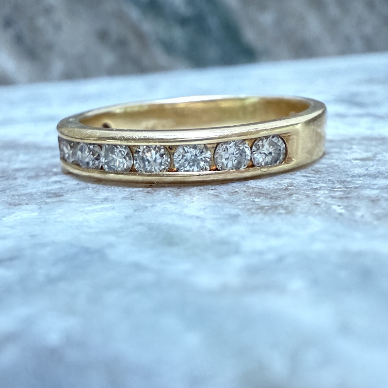 14k Yellow Gold Round Cut Diamond Band Ring