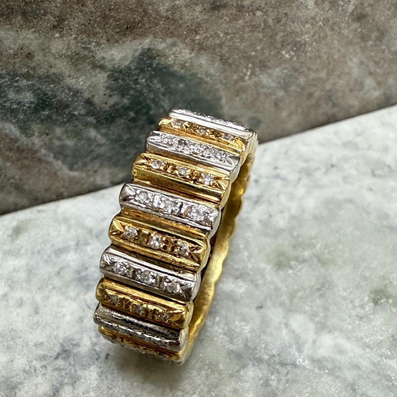 18k Two Tone Gold Diamond Fluted Ribbed Ring
