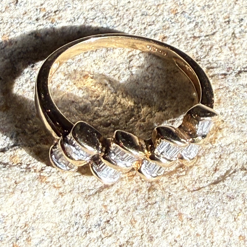 14k Yellow Gold Baguette Diamond Mini Bow Ring