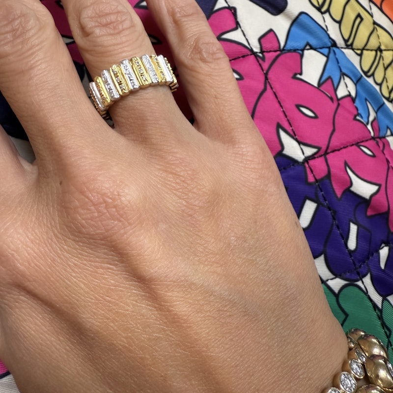 18k Two Tone Gold Diamond Fluted Ribbed Ring