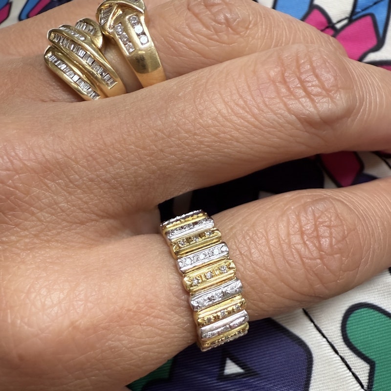 18k Two Tone Gold Diamond Fluted Ribbed Ring