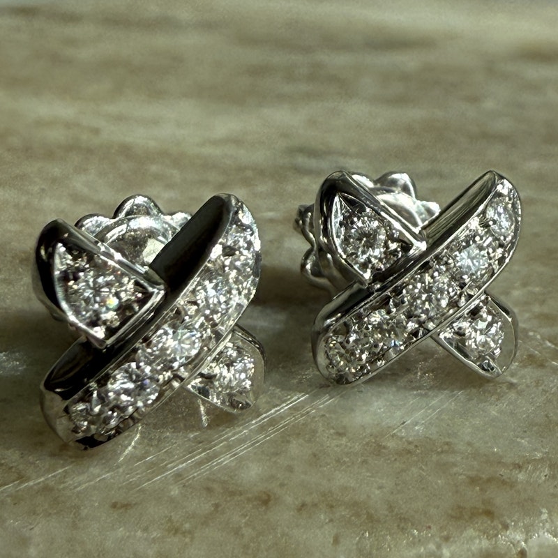 Tiffany & Co 18k White Gold Diamond Paloma Picasso X Kiss Earrings