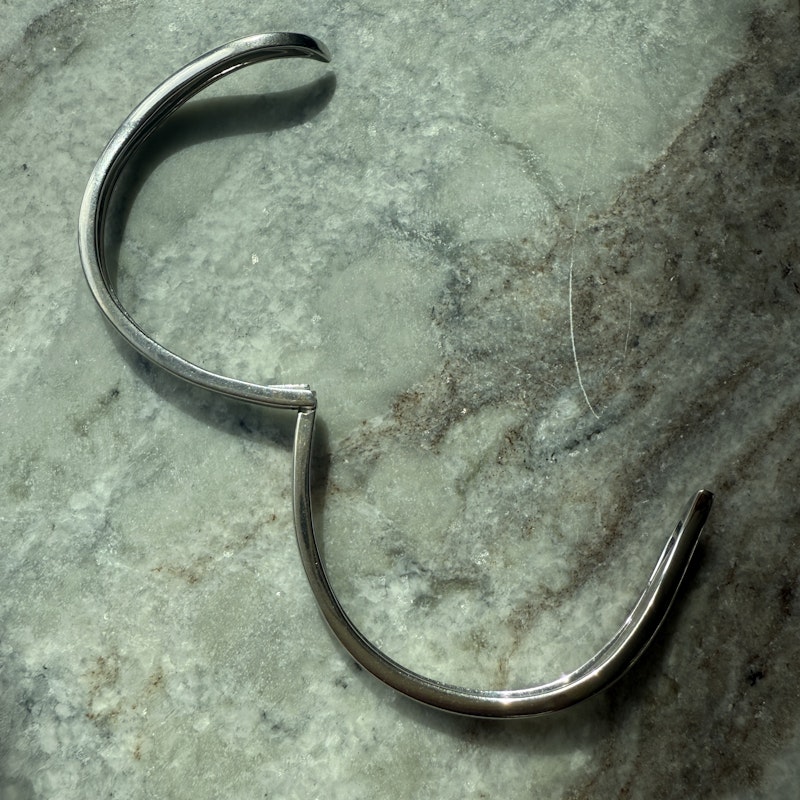 14k White Gold Wave Cuff Bangle