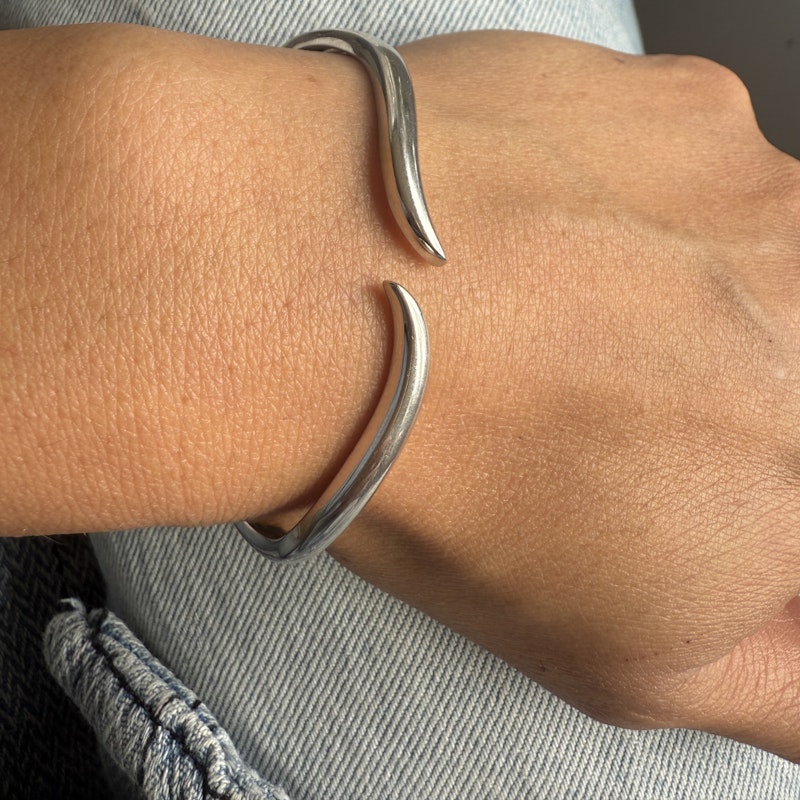 14k White Gold Wave Cuff Bangle