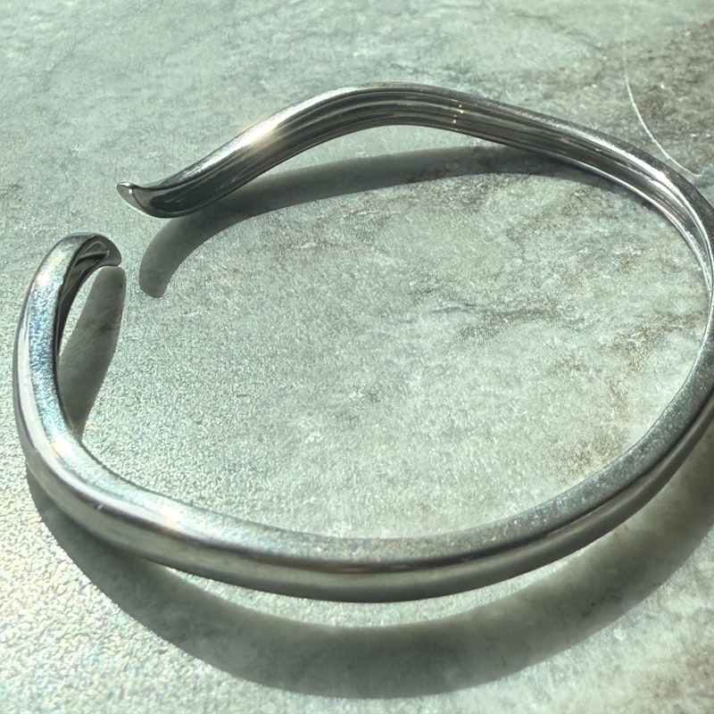 14k White Gold Wave Cuff Bangle