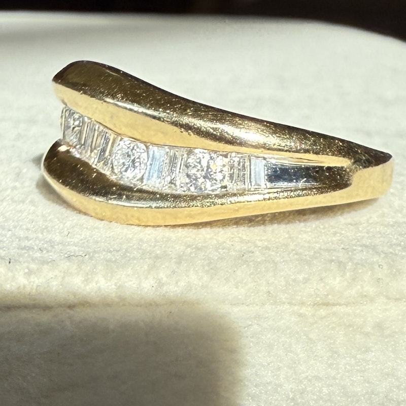 14k Yellow Gold Baguette & Round Diamond Swoop Ring