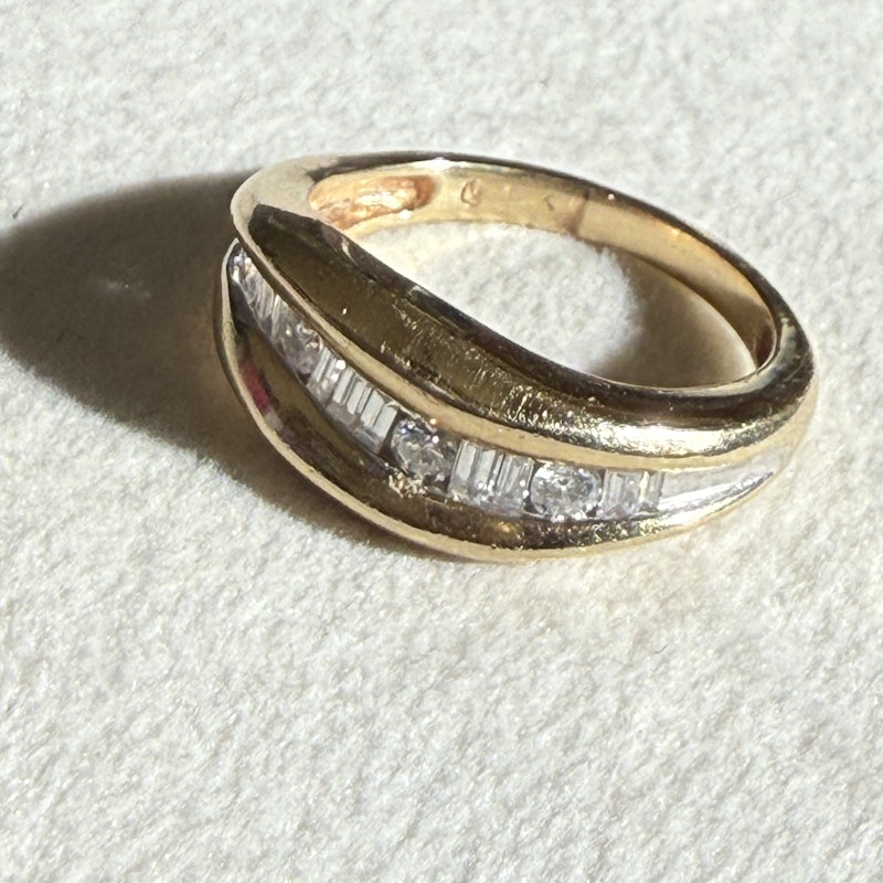 14k Yellow Gold Baguette & Round Diamond Swoop Ring