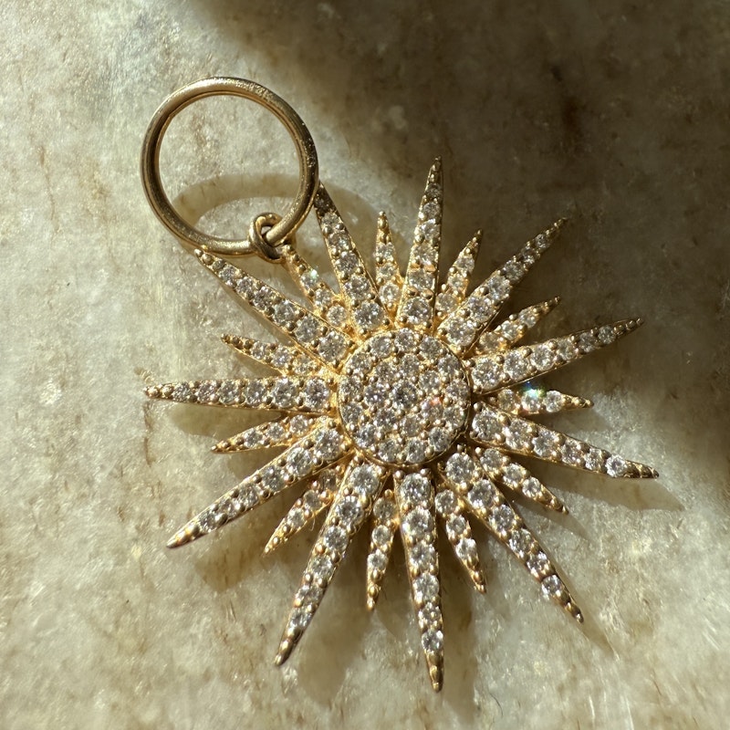 14k Yellow Gold Pavé Diamond Starburst Pendant Charm
