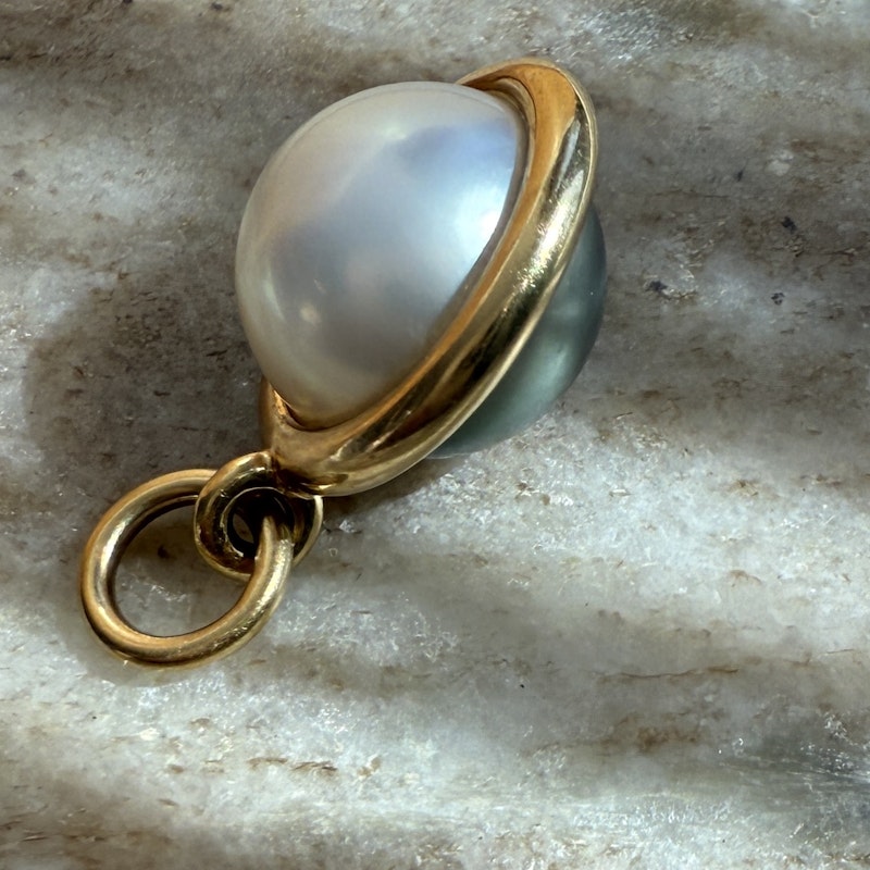 Spinelli Kilcollin 18k Yellow Gold Tahitian and South Sea Pearl Pendant
