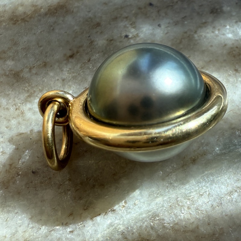 Spinelli Kilcollin 18k Yellow Gold Tahitian and South Sea Pearl Pendant