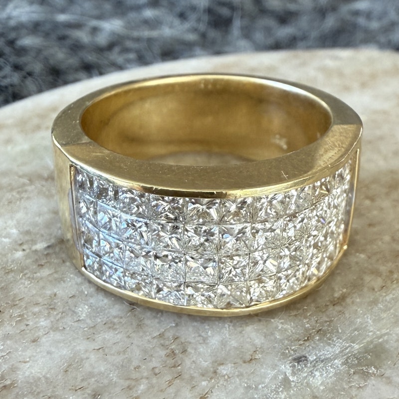 14K Yellow Gold Illusion-Set Princess Cut Diamond Cigar Band