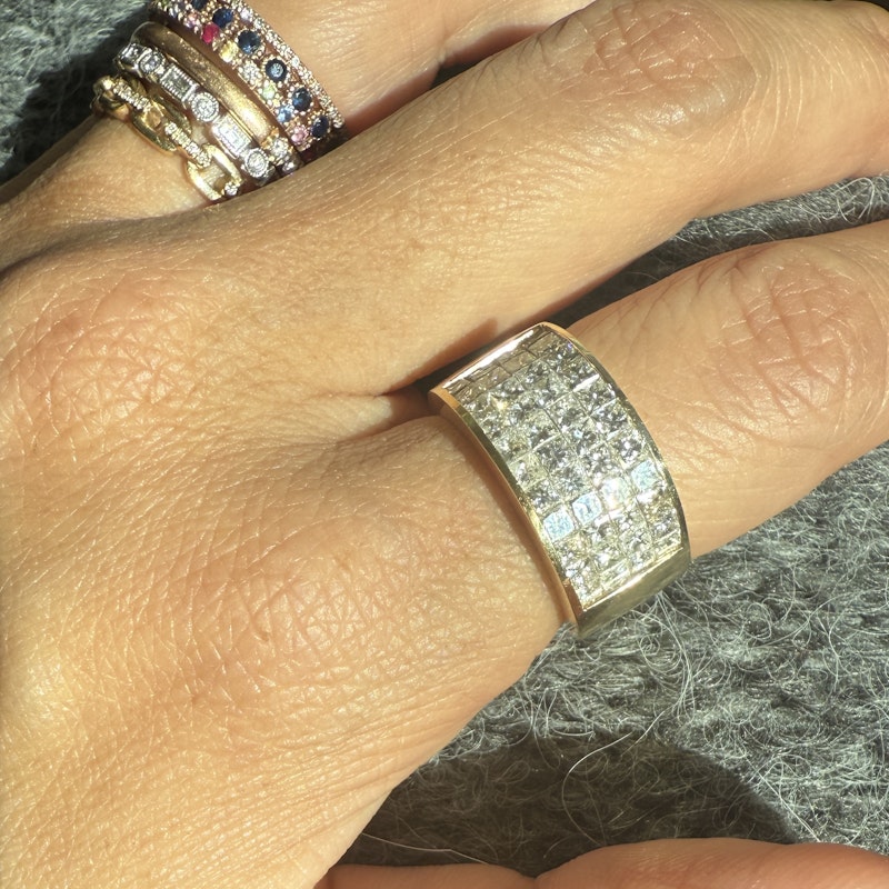 14K Yellow Gold Illusion-Set Princess Cut Diamond Cigar Band