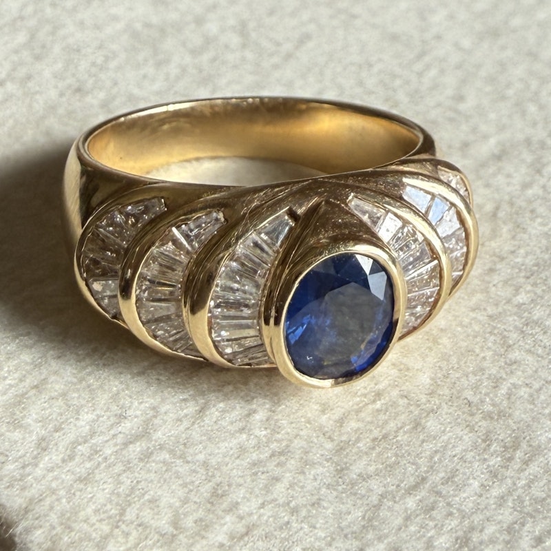 14k Yellow Gold Oval Blue Sapphire Diamond Ring