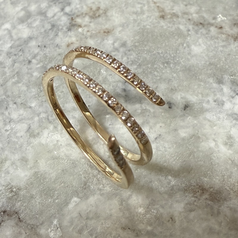 14k Yellow Gold Pavé Diamond Coil Ring