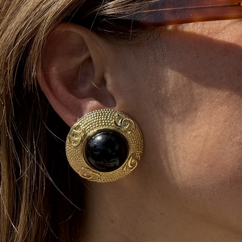 Chanel Vintage Black and Gold Round CC Clip-On Earrings