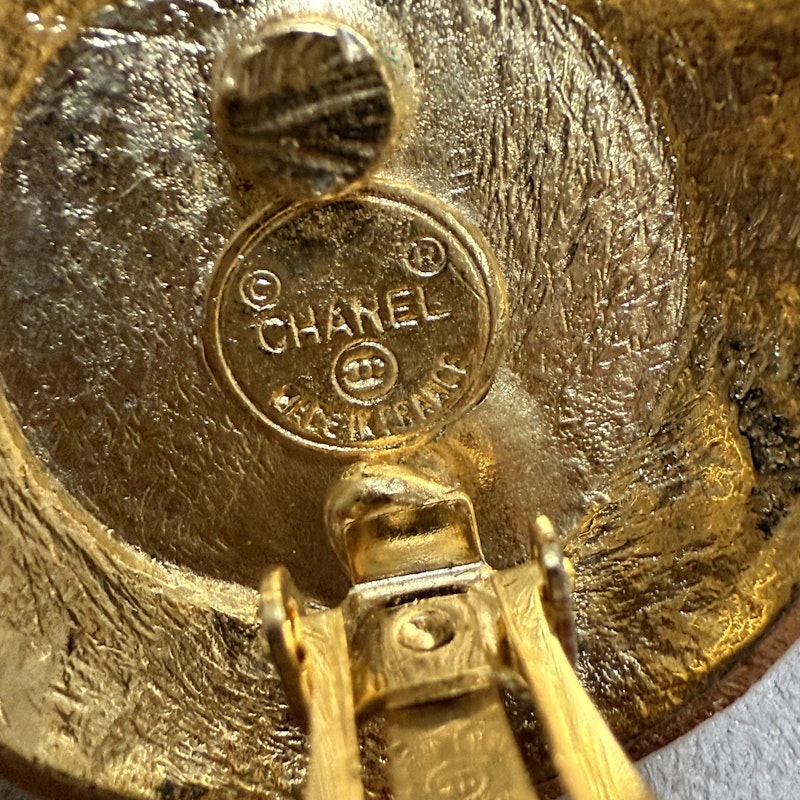 Chanel Vintage Black and Gold Round CC Clip-On Earrings
