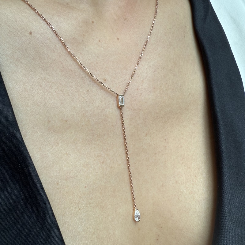 18k Rose Gold Emerald and Pear-Cut Diamond Lariat Necklace