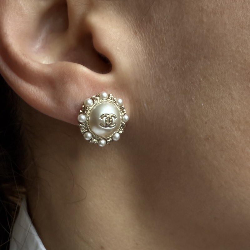 Chanel CC Petite Pearl Round Stud Earrings