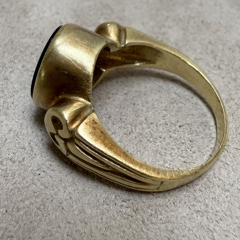 Vintage 14k Italian Yellow Gold & Onyx Intaglio Signet Ring