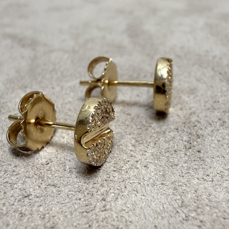 14k Yellow Gold Pavé Diamond Nail Head Stud Earrings