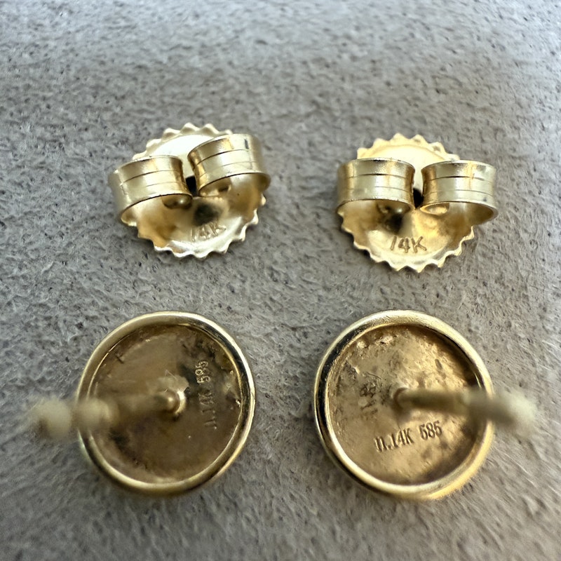 14k Yellow Gold Pavé Diamond Nail Head Stud Earrings
