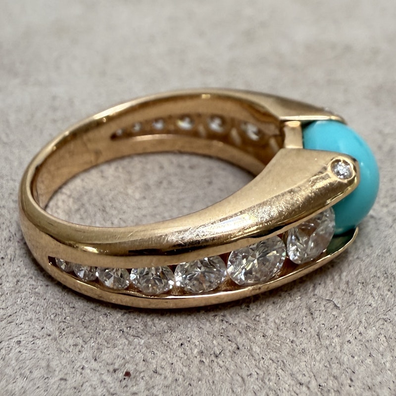 18k Rose Gold Cabochon Turquoise and Diamond Ring