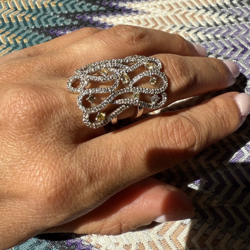 18k White Gold White & Yellow Diamond Filigree Lace Ring