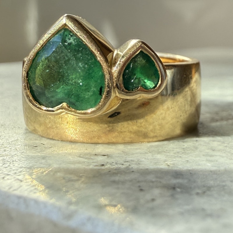 14k Yellow Gold Double Emerald Heart Ring
