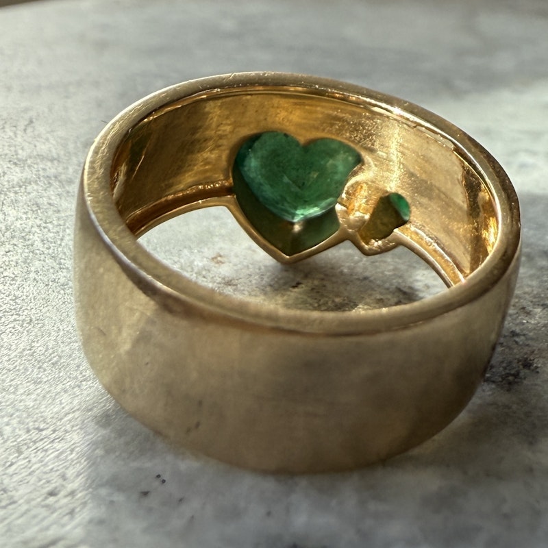 14k Yellow Gold Double Emerald Heart Ring