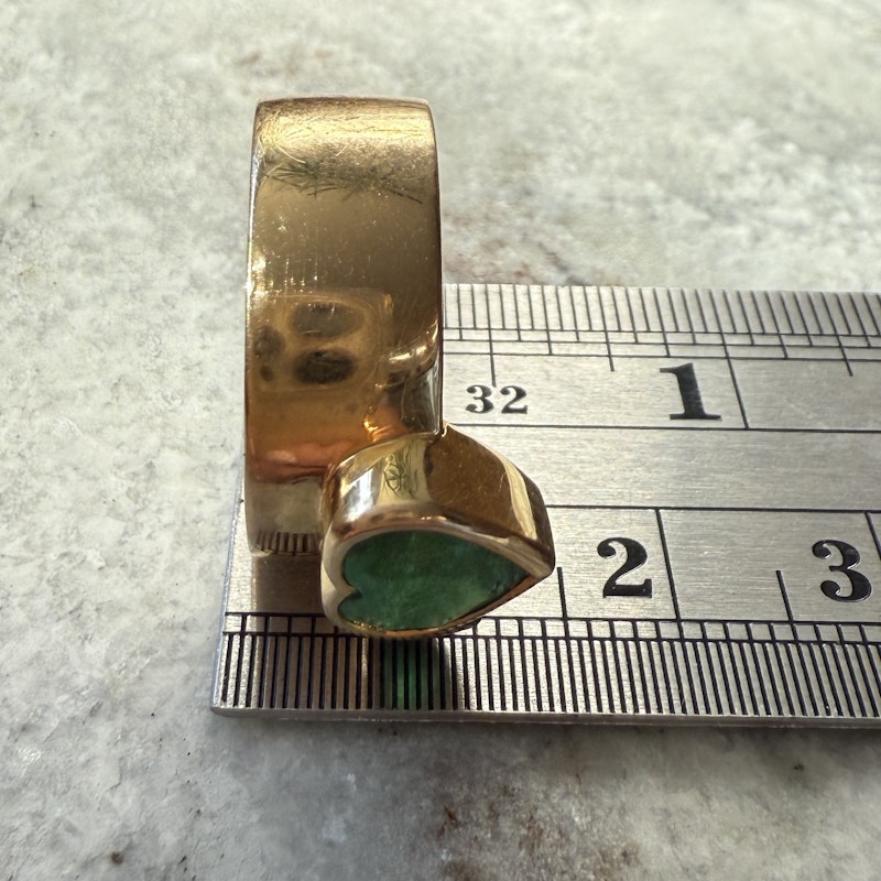 14k Yellow Gold Double Emerald Heart Ring