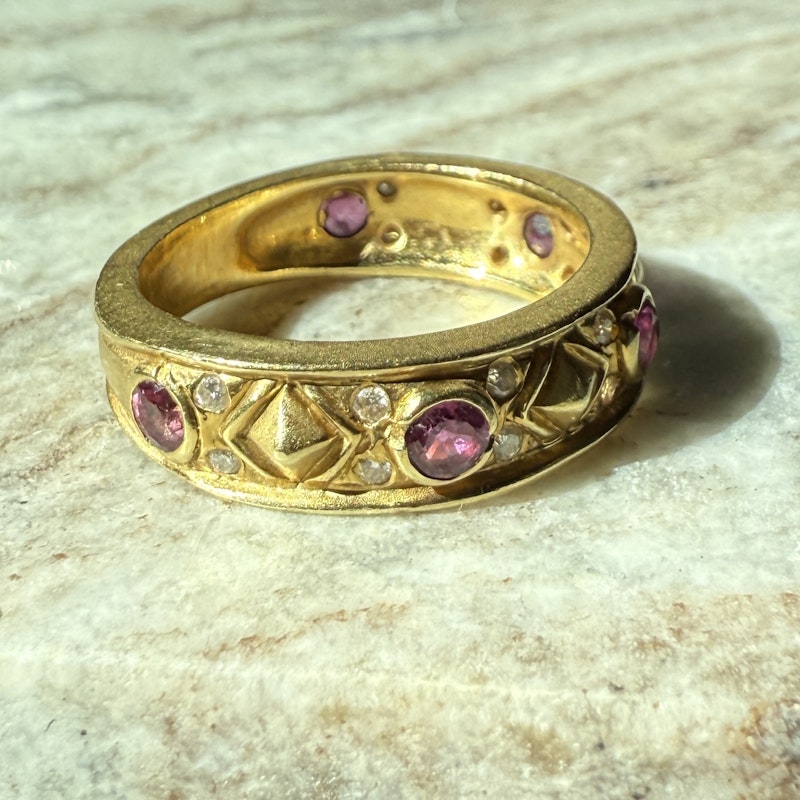 Vintage 18k Yellow Gold Rubilight and Diamond Pyramid Ring